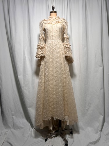 Vintage 1970s bohemian wedding - vintage,