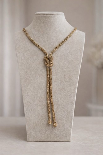 Elegant gold tone lariat - tone,