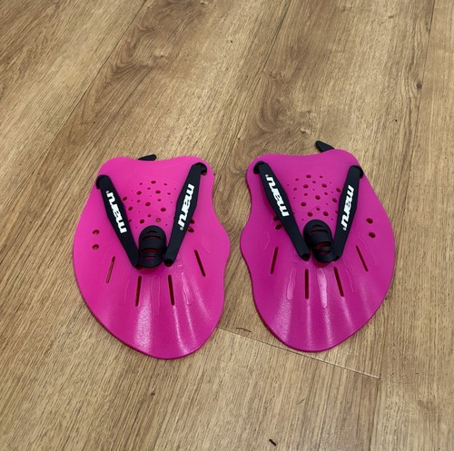 Maru pink swimming - maru,
