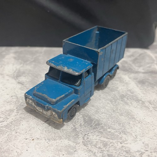 Vintage husky models - husky, (corgi)