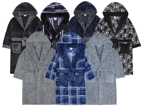 Older teen boys dressing - older,