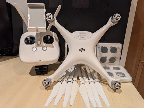 Dji phantom pro drone bundle - dji,