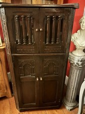 Jacobean / Gothic-style dark