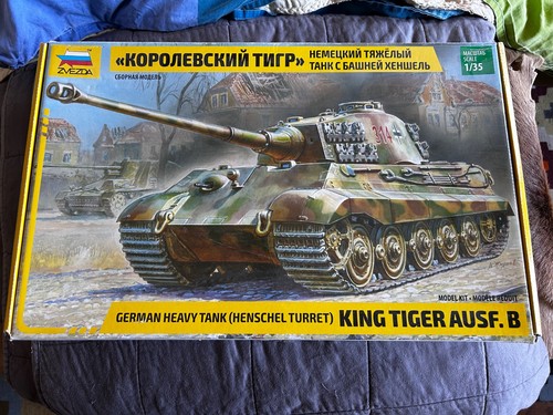 Zvezda king tiger model - king,