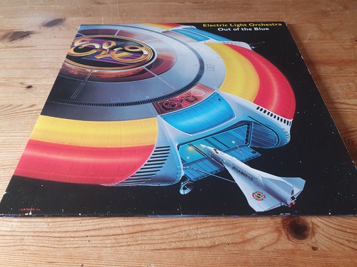Elo out the blue - out,