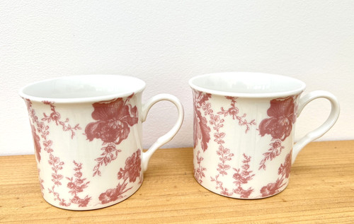 Marks spencer mugs 2 pink - &,