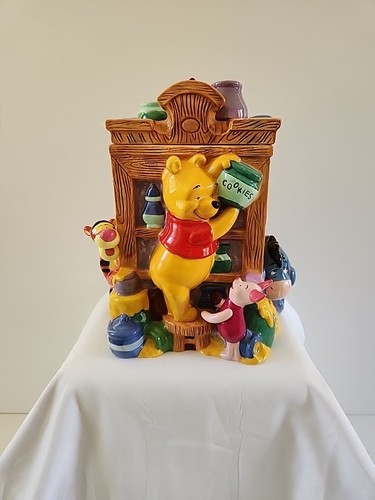 Disney winnie the pooh and - winnie,