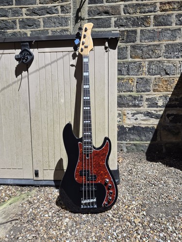 Sire marcus miller - marcus,