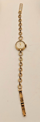 Stunning vintage gold - stunning,