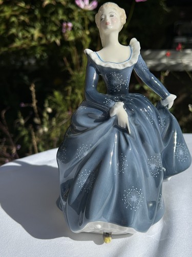 Royal doulton pretty ladies - royal,