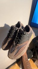 Adidas Yeezy Boost  700 Mauve Trainers Used Condition UK Size 9.5