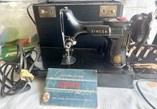 1955 Vintage SINGER FEATHERWEIGHT 221 Sewing Machine in CASE + Accs - Excellent