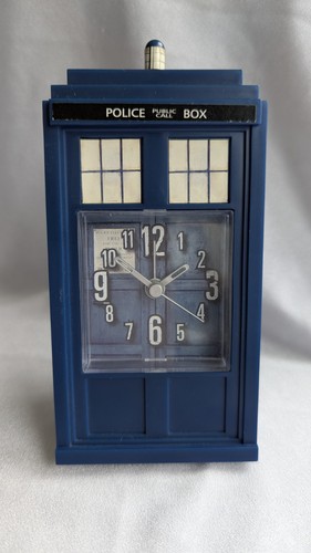 Tardis police box quartz clock - tardis,
