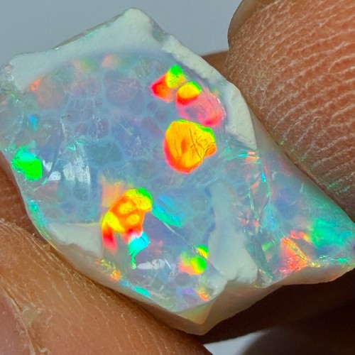 Rough ethiopian opal - opal, 4.09