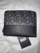 DKNY GENUINE Vela Black