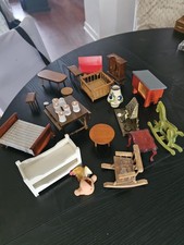 Small Lot Of Dollhouse