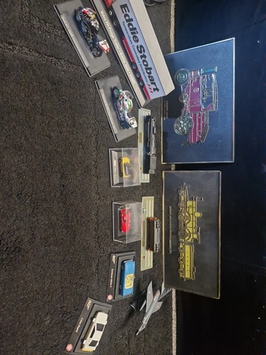Mixed die cast vehicles bundle - mixed, die-cast