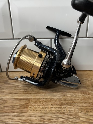 Daiwa windcast 4000 japan - daiwa,