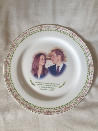 Royal doulton plate - royal,
