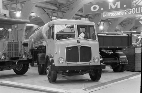 Aec mandator tractor and - aec,