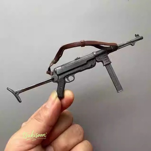 Scale combat submachine - combat,