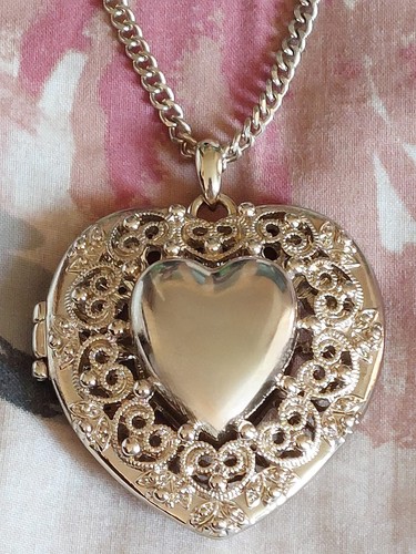 Vintage style heart locket - ,