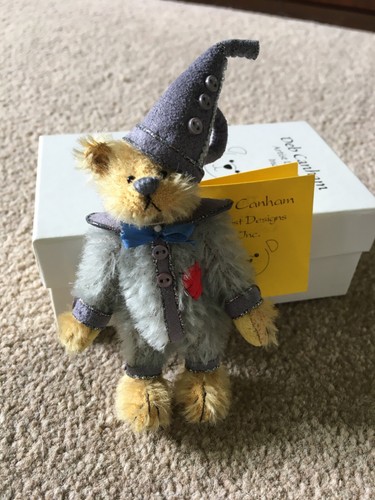 Deb canham artist bear wizard - artist,
