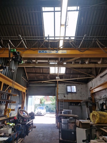 Overhead gantry crane with - overhead,