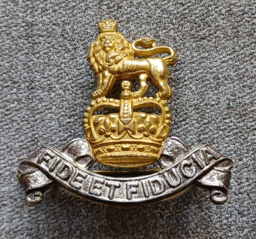 British army cap badge royal - army,