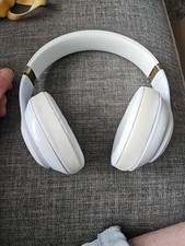 Beats by Dr. Dre Studio 3