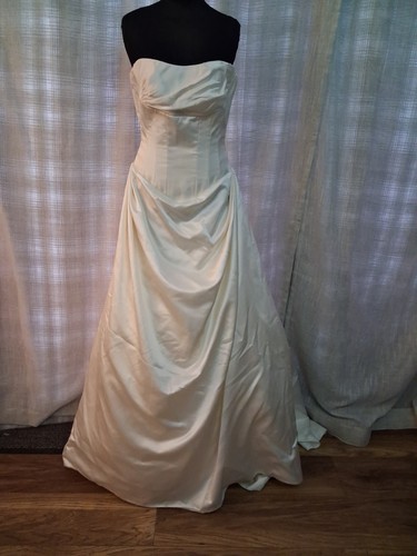 Wedding dress size ivory - dress,