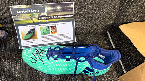 Adidas football boot signed - football, by