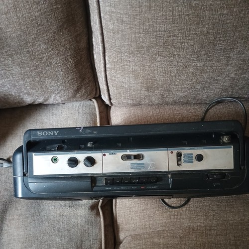 Vintage sony radio cassette - sony,