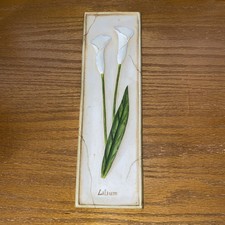 M&S Vintage Hanging Hand Painted Wall Plaque Lily Lilium. 3.5/11” .Beautiful 