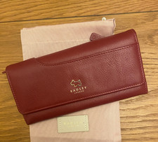 Radley Large Burgundy Pockets