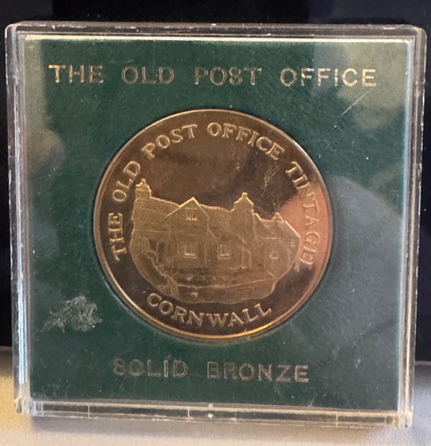 The old post office - post,