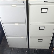 2 Filing Cabinets 3 draws