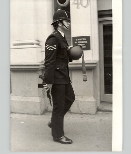 London police officer fake - fake, gun