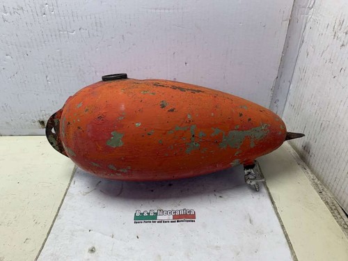 Fuel tank with defect white - defect,