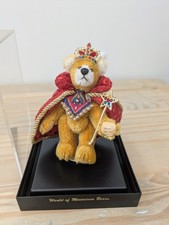 World miniature bears tiny - miniature,