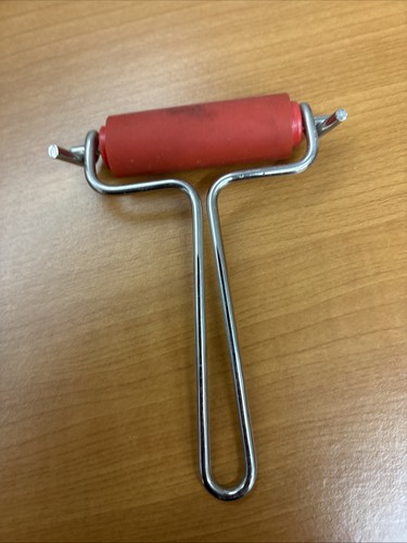 Smaller rubber roller for arts - smaller,