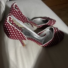 Emilio Luca Women’s Red And