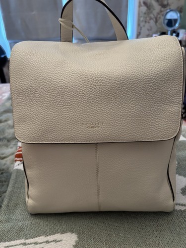 Radley lorne close - lorne,