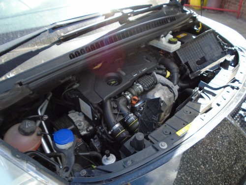 Peugeot 3008 e - 11,