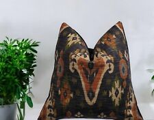 Geometric .  Aztec patern