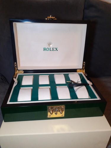 Authentic wooden watch case - authentic,