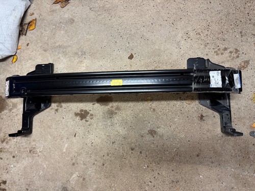 New genuine ford max - new,