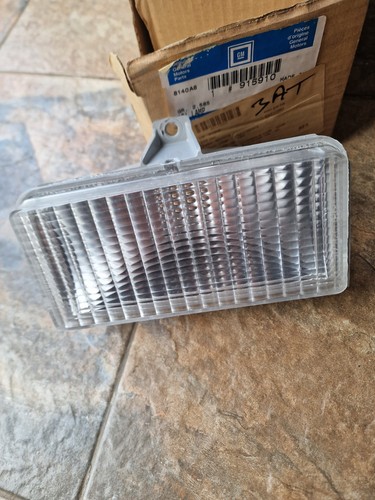 Genuine side light - genuine, gm