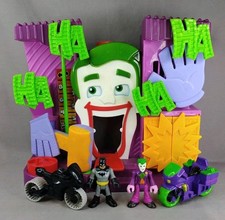 Imaginext DC super friends THE JOKER FUN HOUSE & MOTORCYCLES &Action Figures