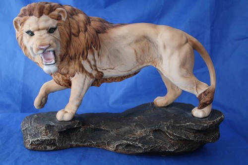 Beswick lion rock satin - -,